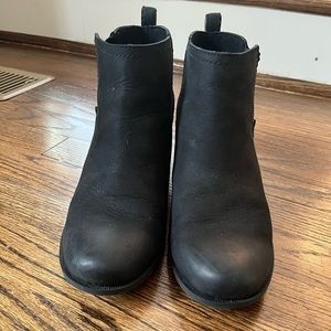 Teva black ankle bootie 10